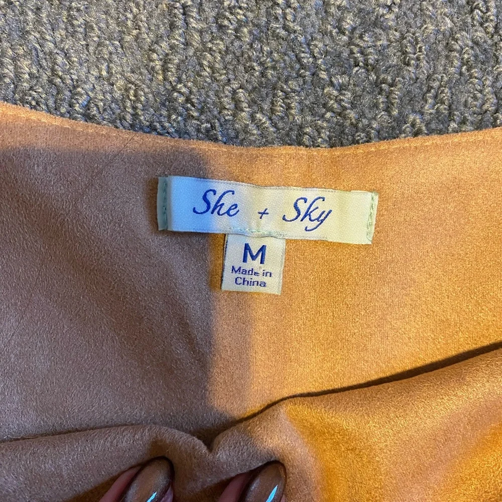 She & Sky Shorts - Picture 2 of 3